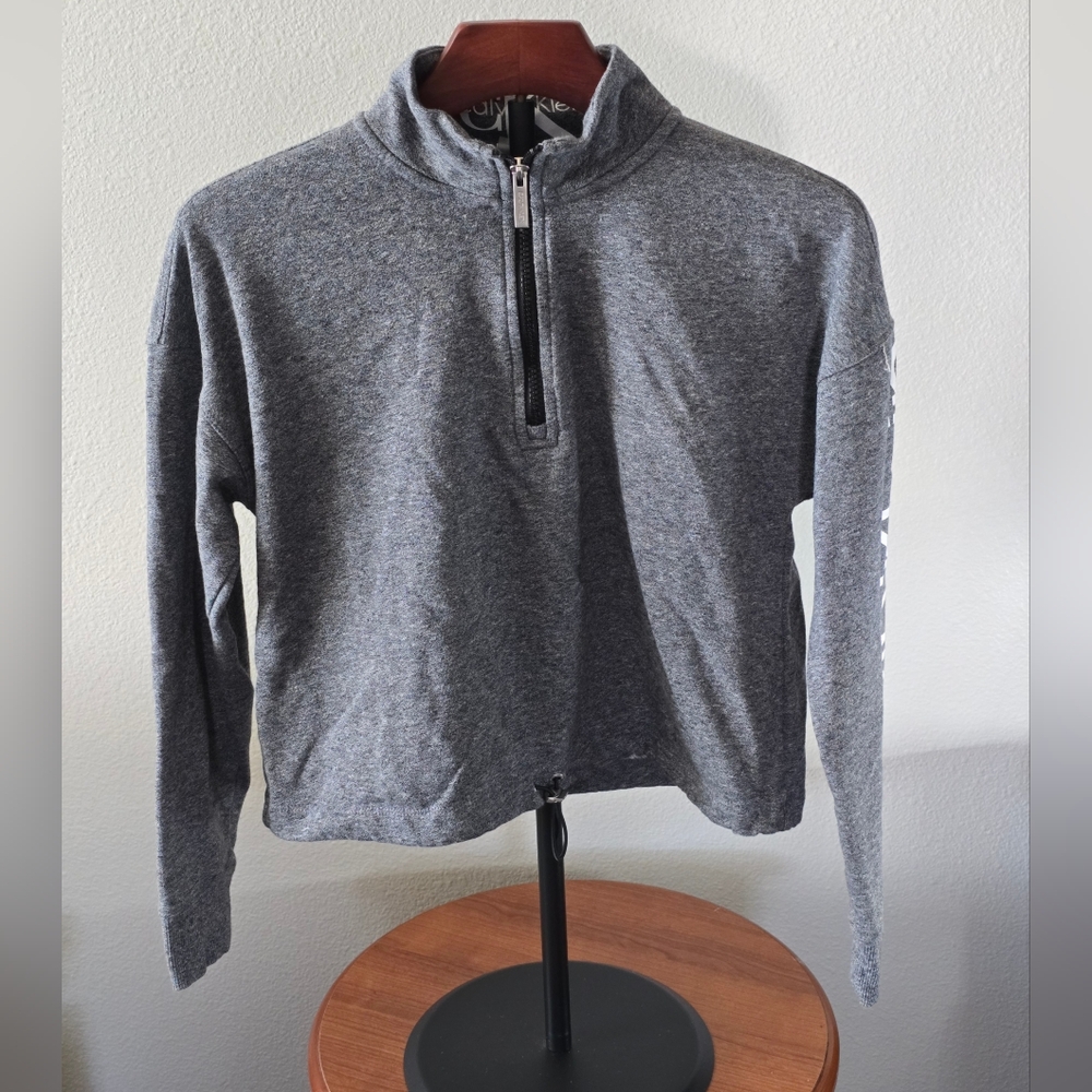 Calvin Klein Long Sleeve Crop Top Size Small